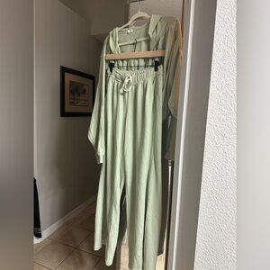 Aerie Light Green Lounge Set